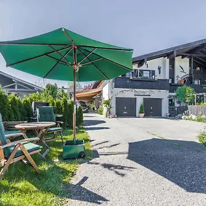Zwischen Chiemsee Und Bergen Ug Bernau am Chiemsee